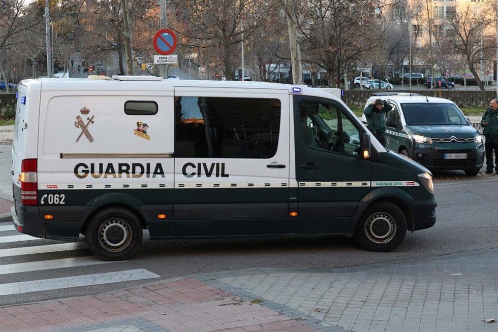 Archivo - Un furgón de la Guardia Civil.