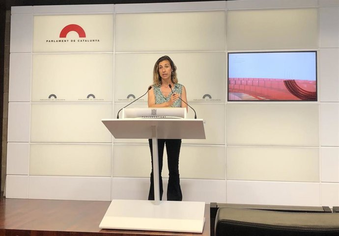 La diputada de la CUP Laia Estrada.