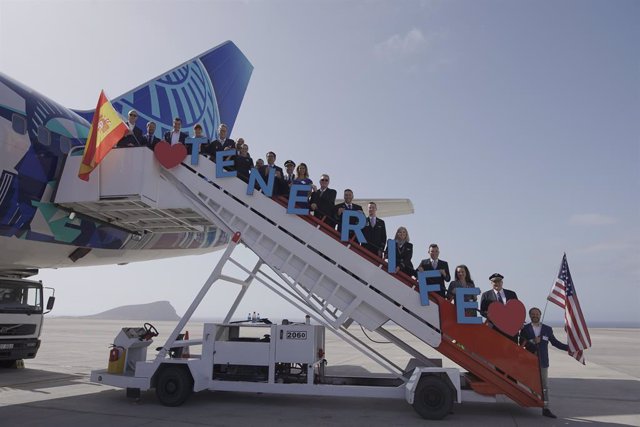 Archivo - Tenerife recibe el primer vuelo directo desde Nueva York de United Airlines