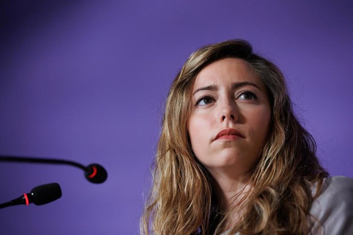 Archivo - La secretaria de Acción Institucional de Podemos, María Teresa Pérez, durante una rueda de prensa