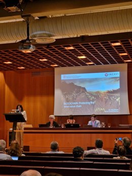 La directora general de Incavi, ALba Balcells, en el Congreso Mundial de la Viña y el Vino de la Organización Internacional de la Viña y el Vino (OIV).
