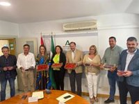 El sector suscribe a través de Interfresa la declaración institucional de la Junta en defensa de los frutos rojos