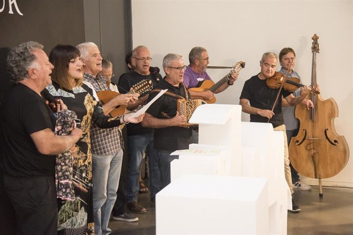 Archivo - La Ronda de Boltaña, con Rozalén.