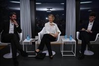 Yolanda Díaz destaca la elección de Urtasun como su portavoz de campaña: "Es la mejor persona posible"