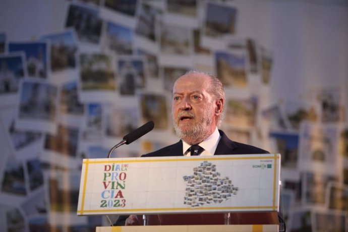 Villalobos en su discurso final en el Día de la Provincia de Sevilla