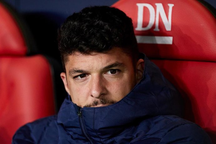 Ander Capa en el banquillo durante un partido del Athletic Club 