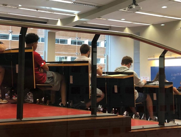 Estudiantes de las PAU en la UPF