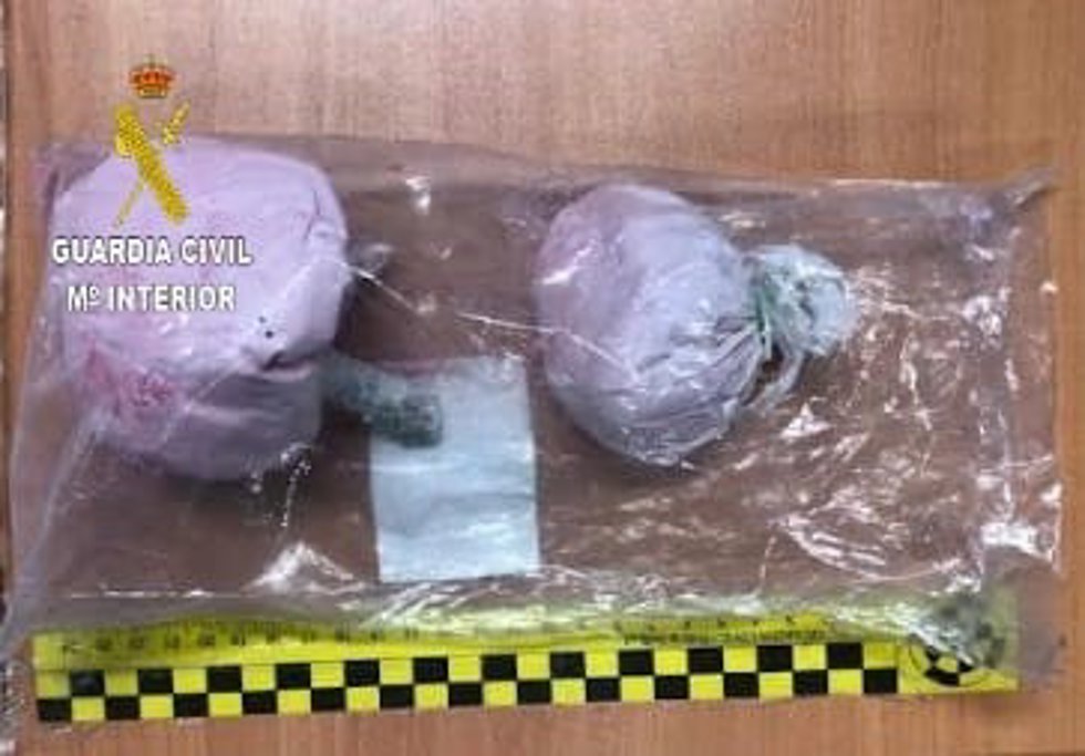 Cocaína rosa intervenida por la Guardia Civil en el término municipal de Utrera (Sevilla).