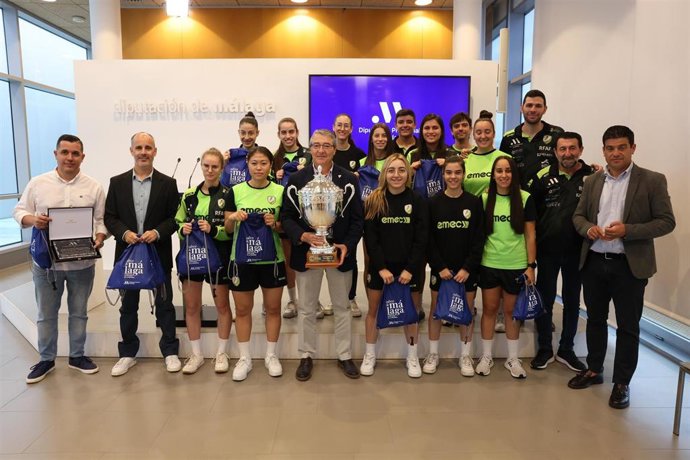 Reconocimiento de la Diputación al Atlético Torcal, que pasa a ser el único representante andaluz en la Primera División de Fútbol Sala Femenino.