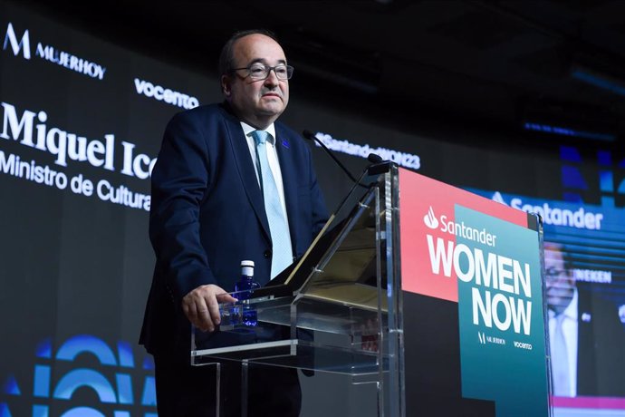 El ministro de Cultura y Deporte, Miquel Iceta, interviene en la primera jornada del congreso Santander WomenNOW, en el Beatriz Madrid, a 7 de junio de 2023, en Madrid (España). 