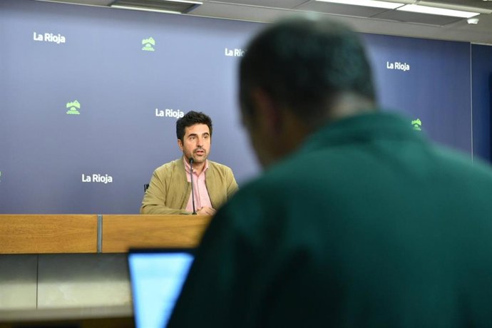 El portavoz del Gobierno riojano, Álex Dorado, informa de los asuntos aprobado en el Consejo de Gobierno
