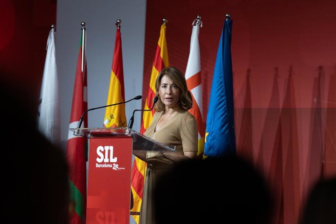 La ministra de Transporte, Movilidad y Agenda Urbana, Raquel Sánchez, interviene durante la inauguración del Salón Internacional de Logística 2023 (SIL), a la Fira de Barcelona, a 7 de junio de 2023, en Barcelona, Catalunya (España). 
