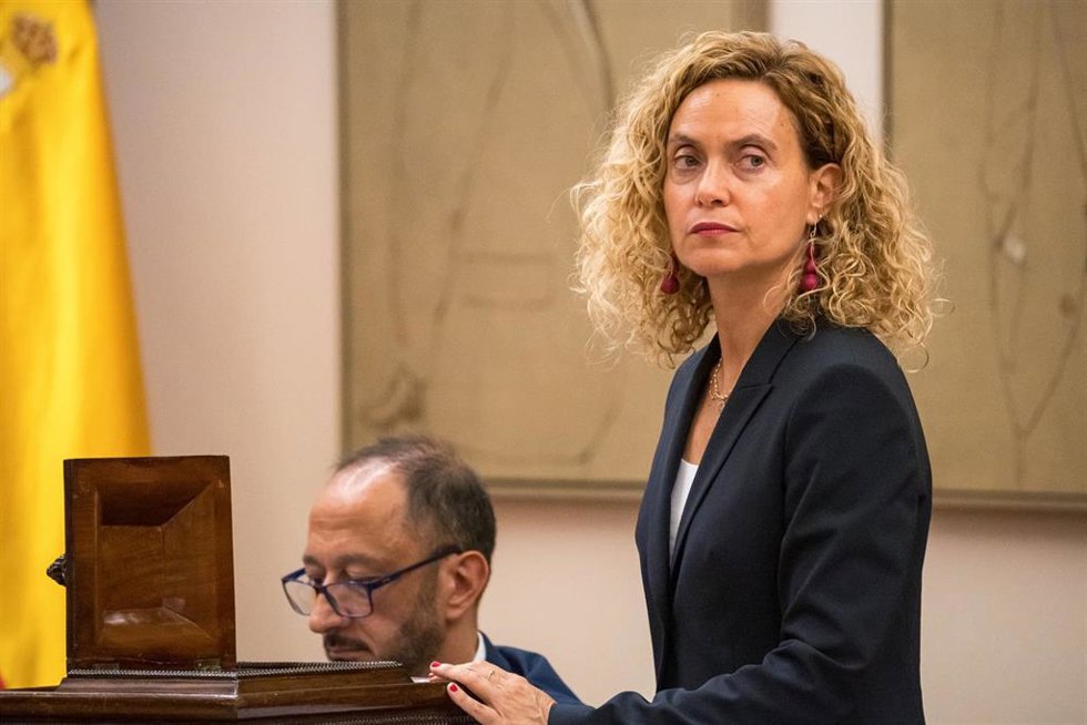 La presidenta del Congreso, Meritxell Batet, durante la votación para elegir la Secretaría Segunda de la Mesa de la Diputación Permanente, en el Congreso de los Diputados, a 1 de junio de 2023, en Madrid (España).