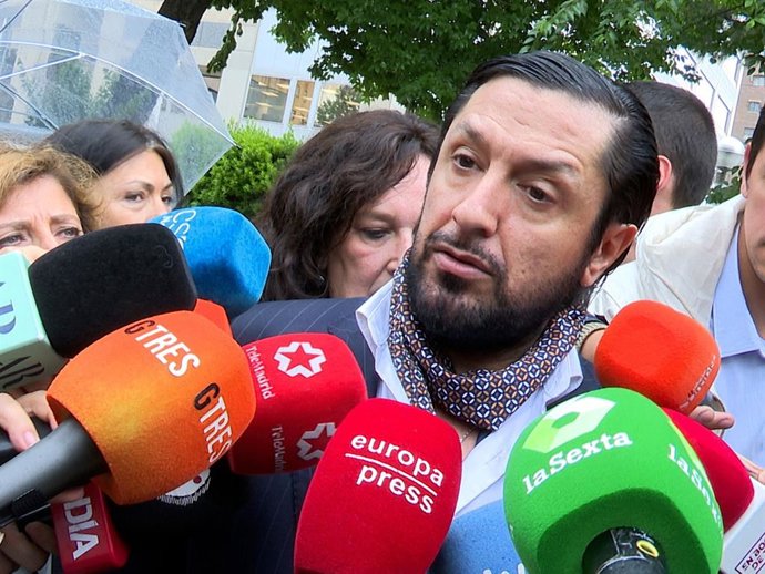 RAFAEL AMARGO A LA SALIDA DE LOS JUZGADOS