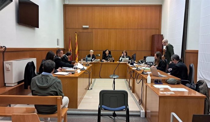 L'Audincia de Barcelona jutja l'educador d'un centre de menors.