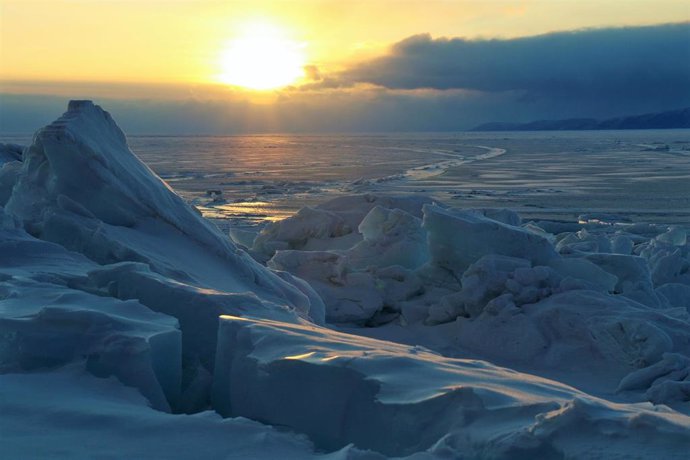 Puesta de sol en Groenlandia (Dinamarca).
