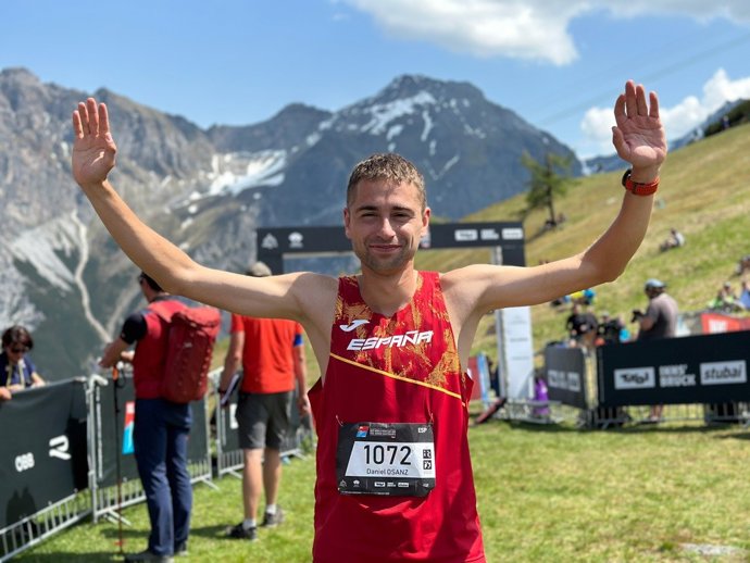 El atleta español Daniel Osanz tras ser sexto en el Vertical Uphill del Mundial de Montaña y Trail Running 2023