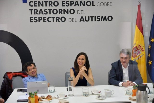 La Ministra de Derechos Sociales y Agenda 2030 conoce el trabajo del Centro Español sobre trastorno del espectro del autismo