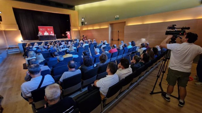 El comité provincial del PSOE de Ourense de ratifica las listas al 23J, que encabezan Margarita Martín y Villarino