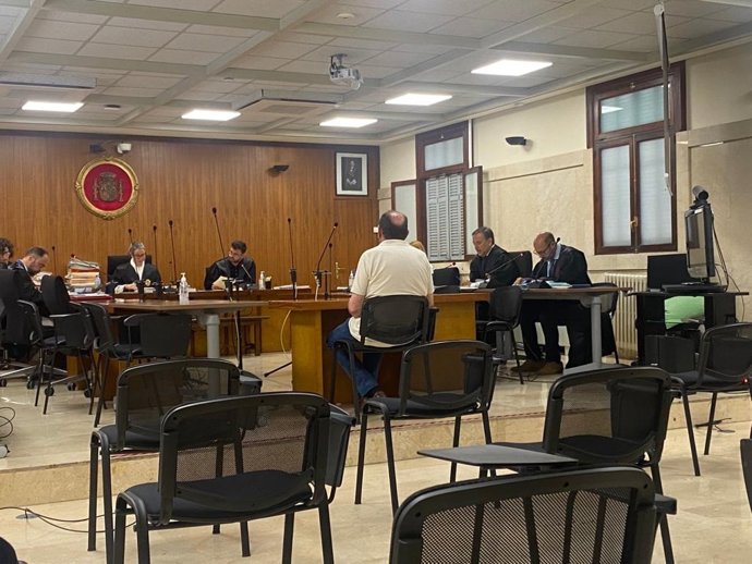 El acusado, durante el juicio.