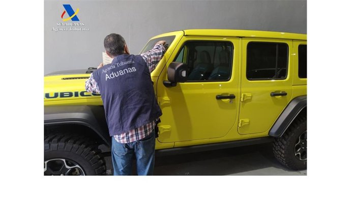 La Agencia Tributaria desmantela una red de fraude de IVA en el sector de la compraventa de vehículos usados.