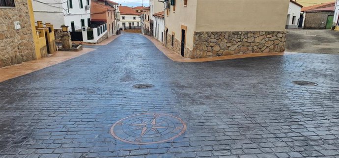Obras de pavimentación en Casas de Miravete (Cáceres)