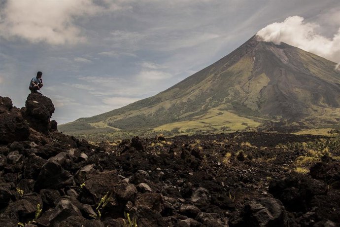 Archivo - Monte Mayón, en Filipinas.