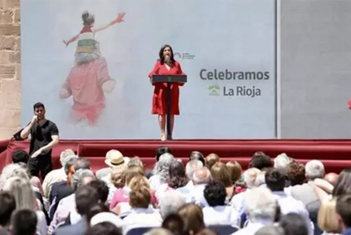 La presidenta del Gobierno riojano, Concha Andreu, durante el discurso del Día de La Rioja de 2022 en Nájera