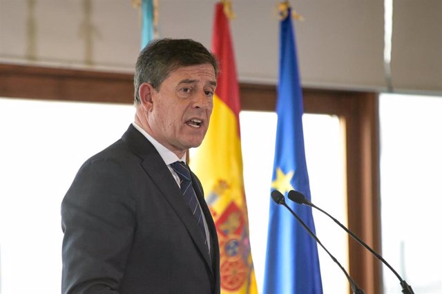Archivo - El delegado del Gobierno en Galicia, José Ramón Gómez Besteiro