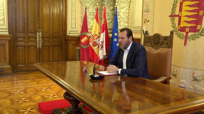 El alcalde de Valladolid en funciones, Óscar Puente, en rueda de prensa.