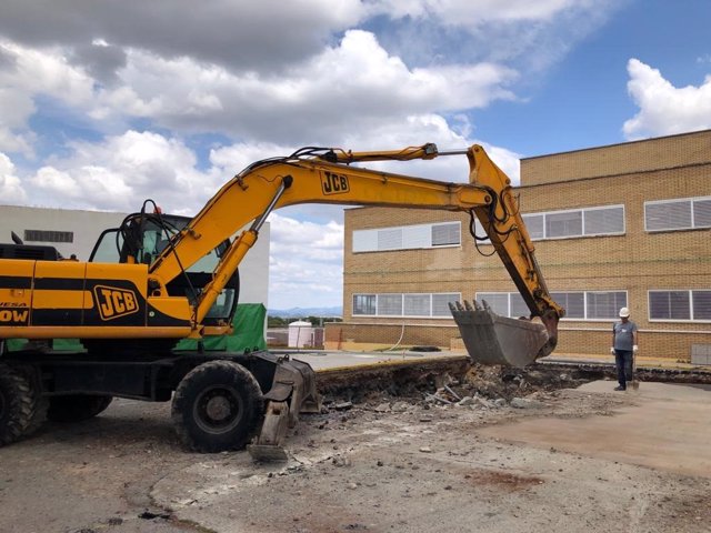 El Hospital de Riotinto inicia las obras de la nueva unidad de resonancia magnética.
