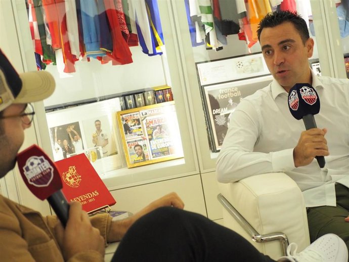 El entrenador del FC Barcelona, Xavi Hernández, en su entrevista en el canal de Twitch de Jijantes TV