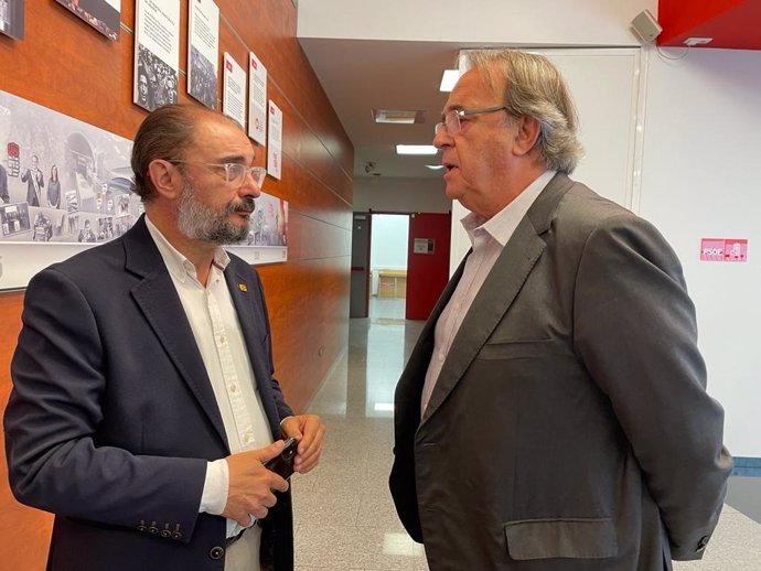 Javier Lambán junto a Carlos Pérez Anadón