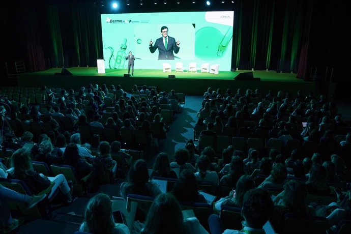 El Consejo General de Colegios de Farmacéuticos (CGCOF), a través de su Vocalía Nacional de Dermofarmacia, organiza 'MásDermo', la 6 jornada nacional de Dermofarmacia. En Madrid (España), a 8 de junio de 2023.