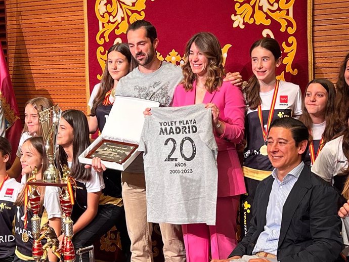 Sofía Miranda, tras recibir al equipo infantil femenino del Club Vóley Playa Madrid