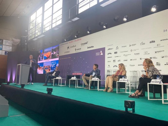 El ceo de Roc Roi, Lluís Rabaneda; el ceo de Laumont, Jordi Serentill; la gerente de Farinera Roca, Lot Roca, y el cocinero Joel Castanyé.