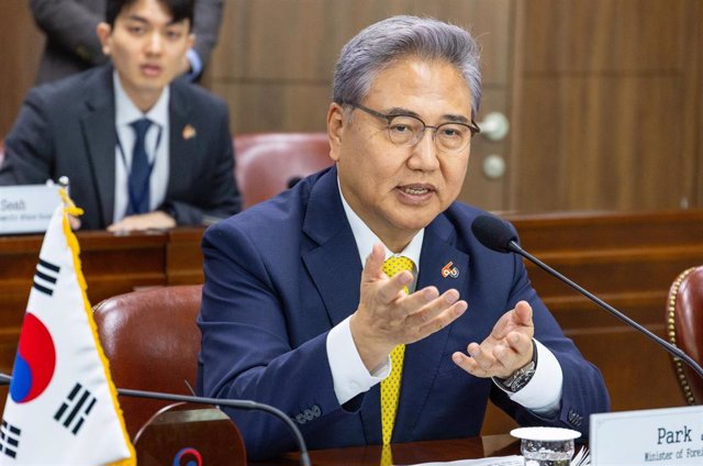 El ministro de Exteriores de Corea del Sur, Park Jin