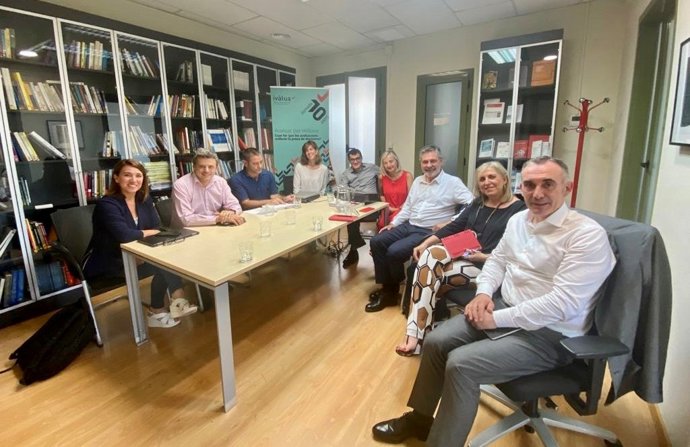 Euskadi conoce la experiencia catalana en evaluación de políticas públicas para poner en marcha el organismo evaluador