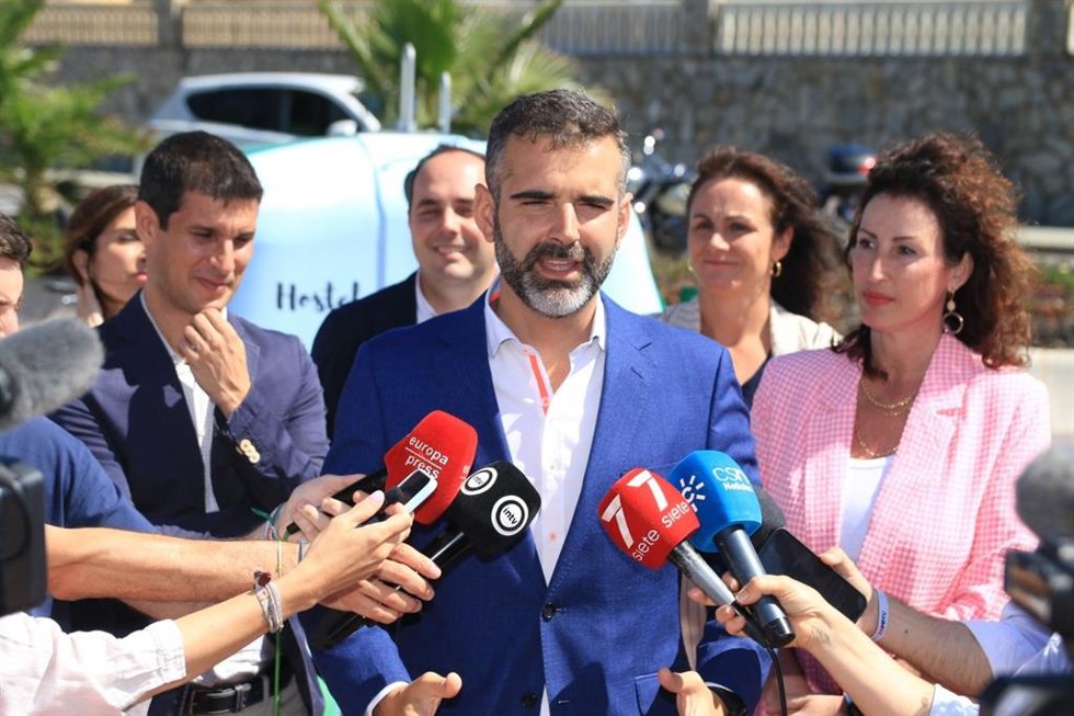 El portavoz del Gobierno andaluz y consejero de Sostenibilidad, Medio Ambiente y Economía Azul, Ramón Fernández-Pacheco, este viernes en Almería