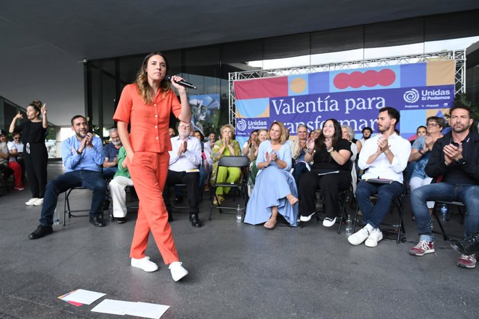 La ministra de Igualtat, Irene Montero, intervé durant un acte de campanya, al TEA (Tenerife Espacio de las Artes), a 21 de maig del 2023, a Tenerife, Canries (Espanya).
