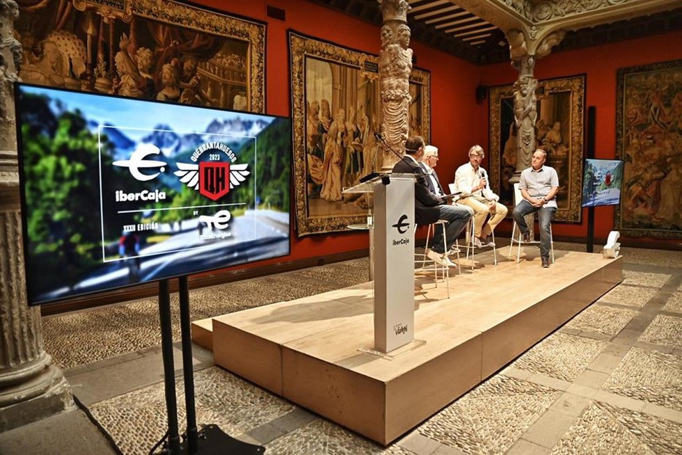 Presentación de la Marcha Cicloturista Quebrantahuesos en Ibercaja Patio de la Infanta