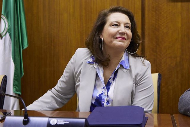 Archivo - La consejera de Agricultura, Agua y Desarrollo Rural de la Junta de Andalucía, Carmen Crespo, archivo
