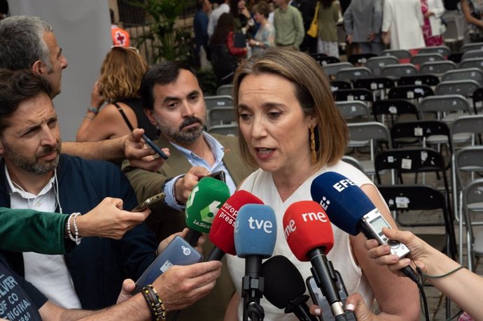 La secretaria general del PP, Cuca Gamarra, realiza declaraciones en San Millán de la Cogolla tras el Día de la Rioja