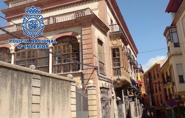 Policía Nacional en Baza (Granada).