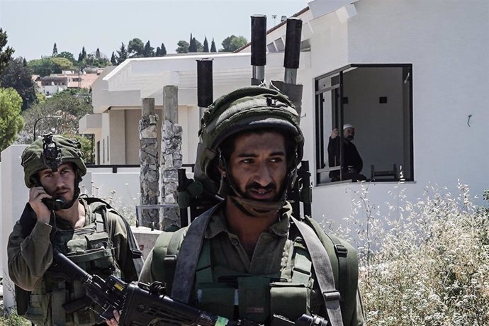 Militares israelíes en la frontera con Líbano 