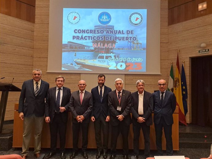Np La Autoridad Portuaria De Sevilla Presente En El Congreso Anual De Prácticos En Málaga