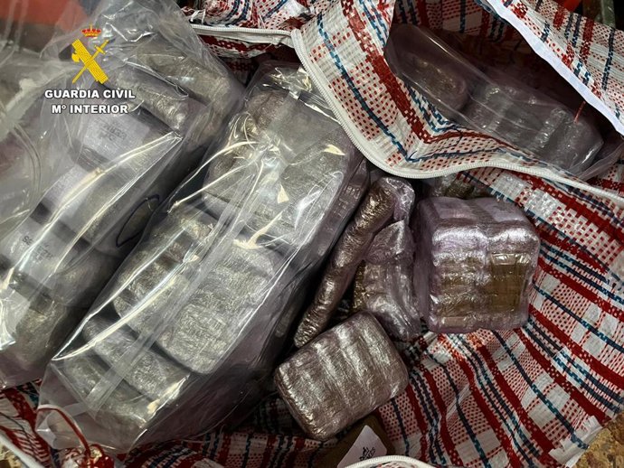 Droga intervenida por la Guardia Civil.