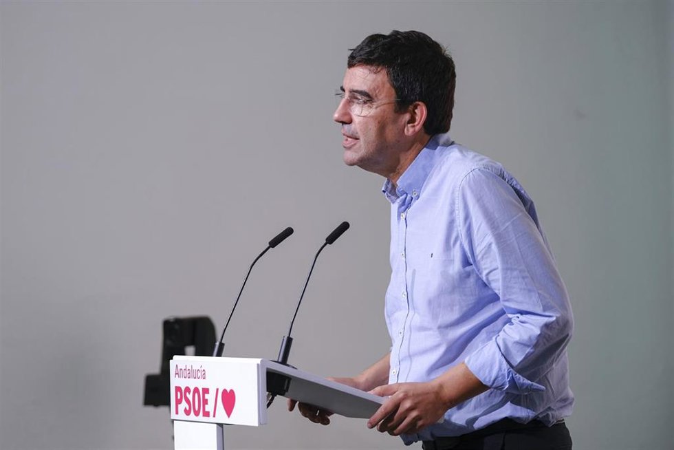 Archivo - El parlamentario del PSOE-A Mario Jiménez, en una foto de archivo.