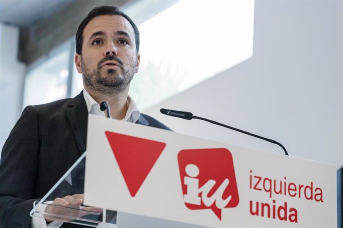 El coordinador de Izquierda Unida (IU) y ministro de Consumo, Alberto Garzón, interviene durante la reunión de la Coordinadora Federal de su partido, en Espacio Ecooo, a 4 de junio de 2023, en Madrid (España).