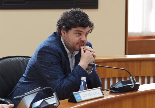 El diputado del PSdeG Julio Torrado en el Parlamento de Galicia